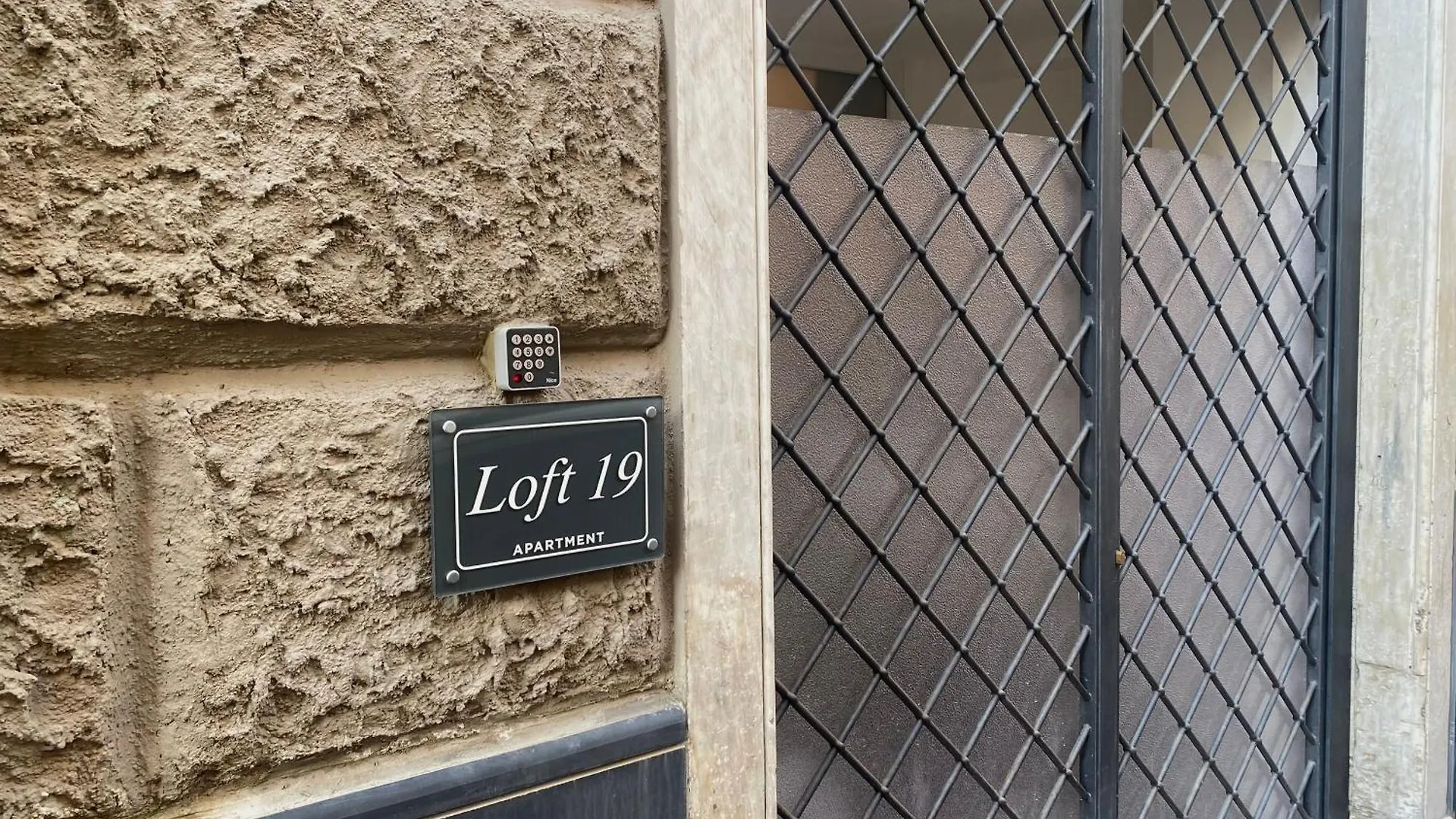 Loft Nineteen Apartment La Spezia